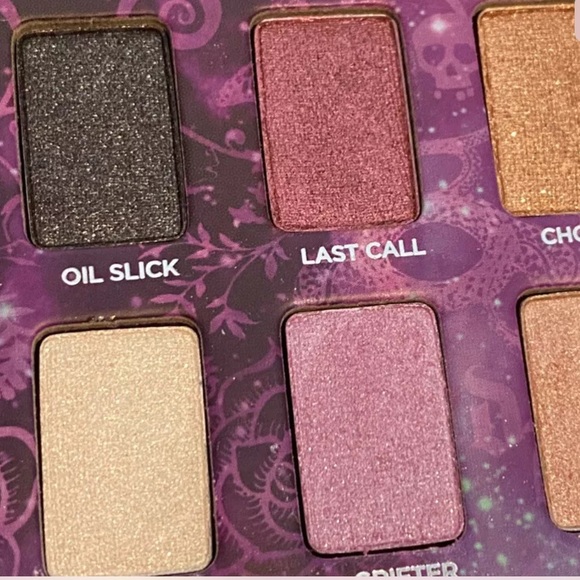 Urban Decay Eye Shadow 10 Shades Palette w/BRUSH - Picture 7 of 10